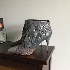 Chloe Leaf Booties 37.5 Gray Leather